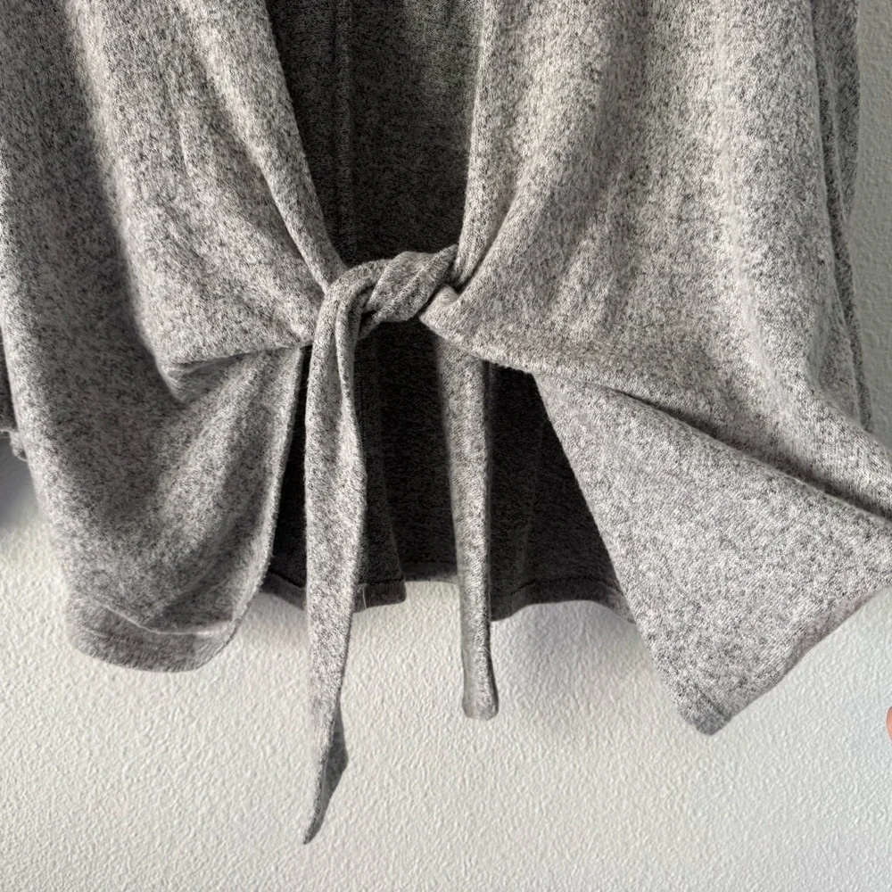 Chico's Cozy Heather Gray Dolman Tie Front Cardigan Chic Relaxed Size 3 (XL) - Picture 4 of 11